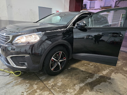 Lavado de coches Madrid Car Shower