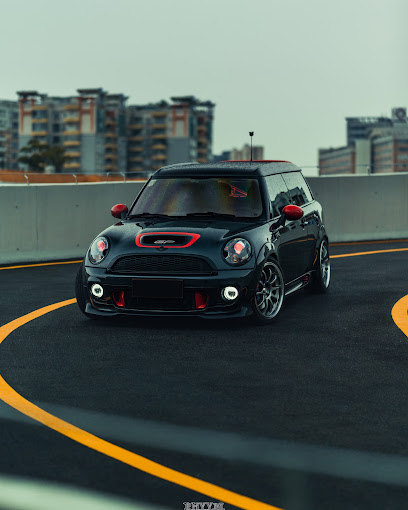Mike´s Garage