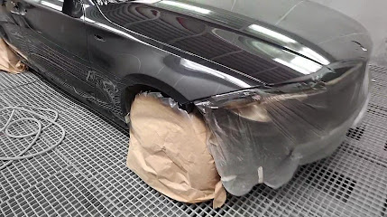 Lara - Auto
